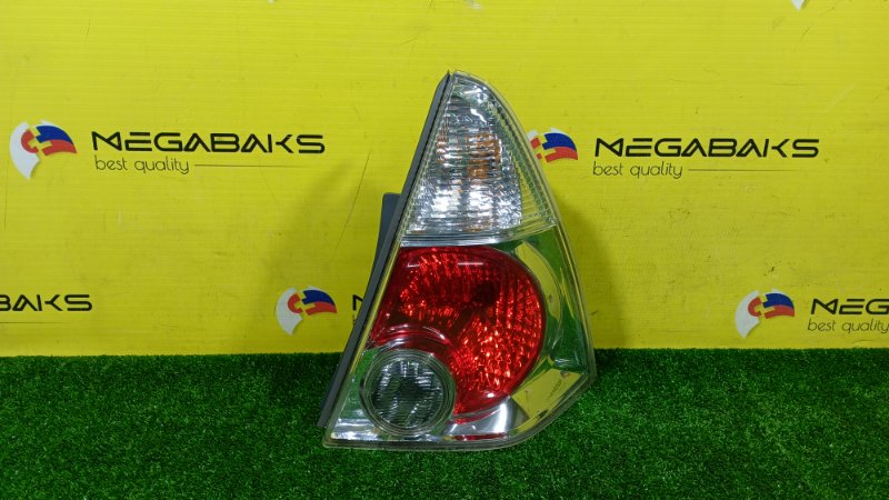 Стоп-сигнал Daihatsu Yrv M201G K3-VE 2002 правый 220-51690 (б/у)