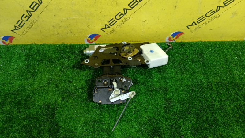 Замок багажника Nissan Cedric MY34 2002 (б/у)