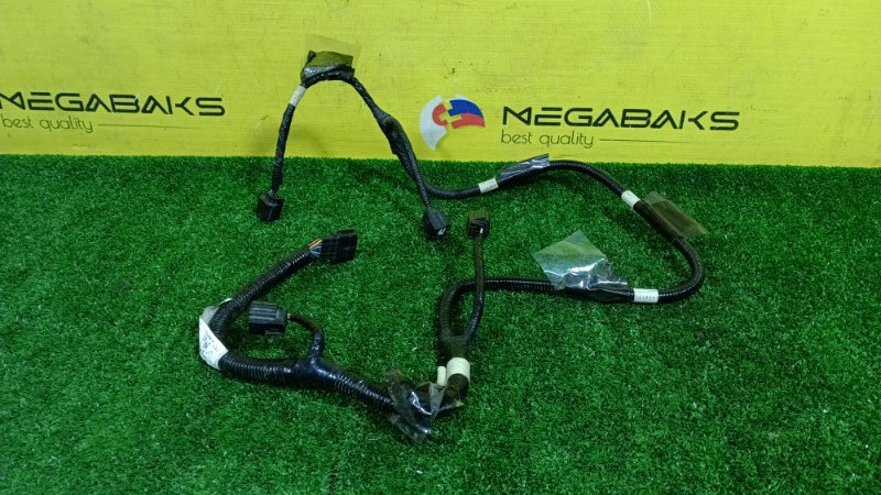 Коса парктроников Nissan Note E12 HR12DDR 2015 задняя (б/у)