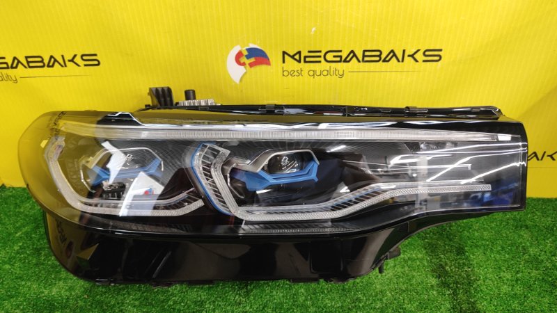 Фара Bmw X7 (G07) 2018 передняя правая (б/у)