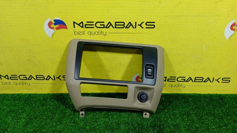 Консоль магнитофона NISSAN PRESAGE NU30 KA24DE 1998 (б/у)