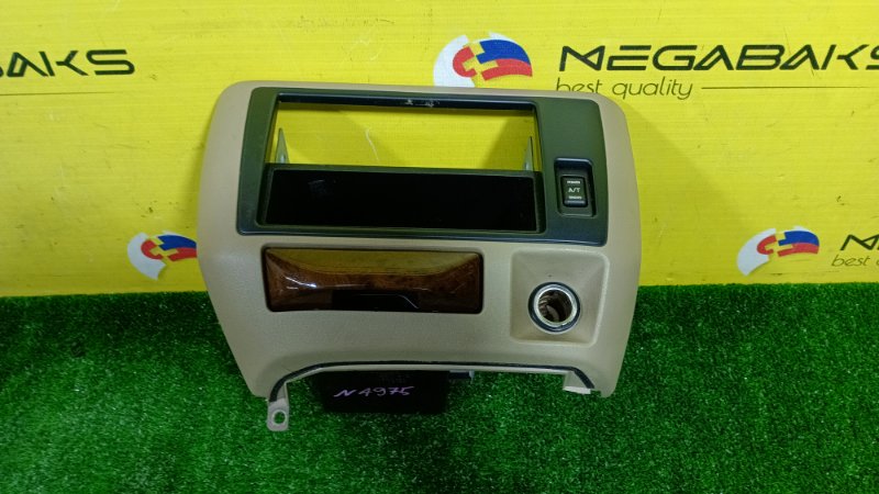 Консоль магнитофона NISSAN PRESAGE U30 KA24DE 1999 (б/у)