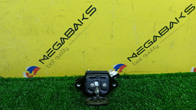 Замок 5-й двери NISSAN LARGO W30 KA24DE (б/у)