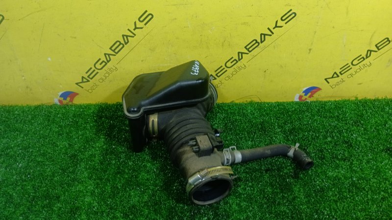 Патрубок воздушного фильтра NISSAN WINGROAD WHNY11 QG18DE 2003 (б/у)