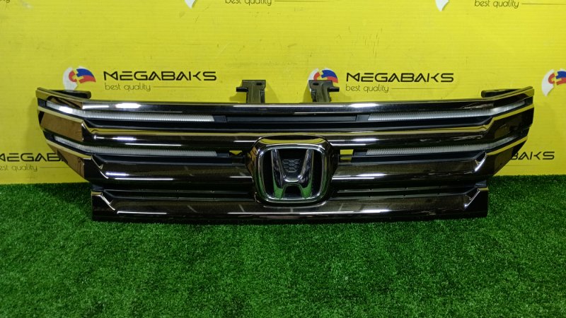 Решетка радиатора HONDA STEP WAGON RK5 (б/у)