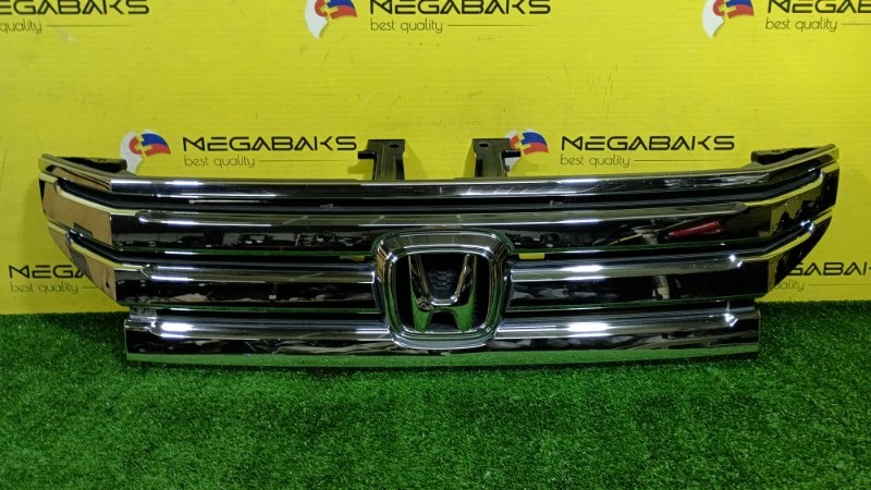 Решетка радиатора HONDA STEP WAGON RK5 210-22015 (б/у)
