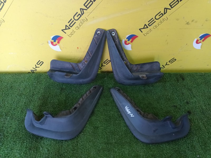 Брызговики комплект NISSAN MARCH K11 CG10DE 1995 6385441B00 (б/у)