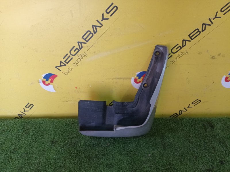 Брызговик SUBARU IMPREZA GG3 EJ152 2004 передний правый (б/у)