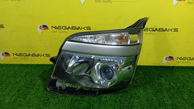 Фара TOYOTA VOXY ZRR70 левая 28-225 (б/у)