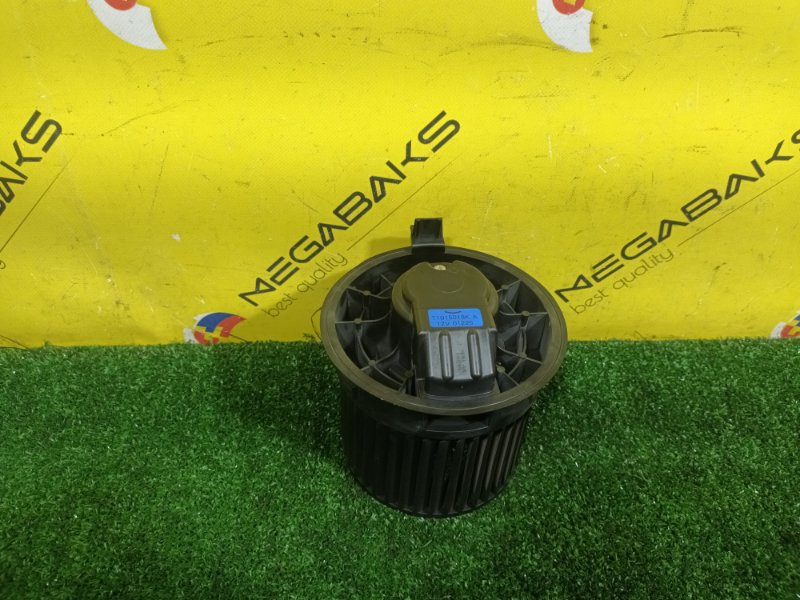 Мотор печки NISSAN LEAF ZE0 EM61 2011 (б/у)