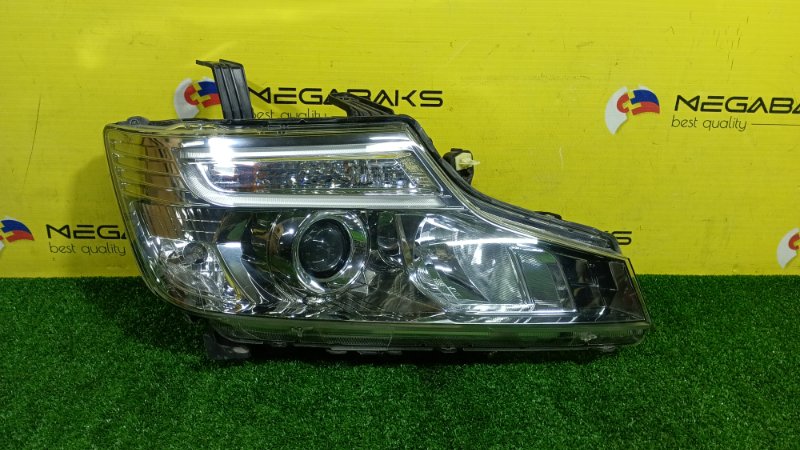 Фара HONDA STEP WAGON RK5 правая 100-62075 (б/у)