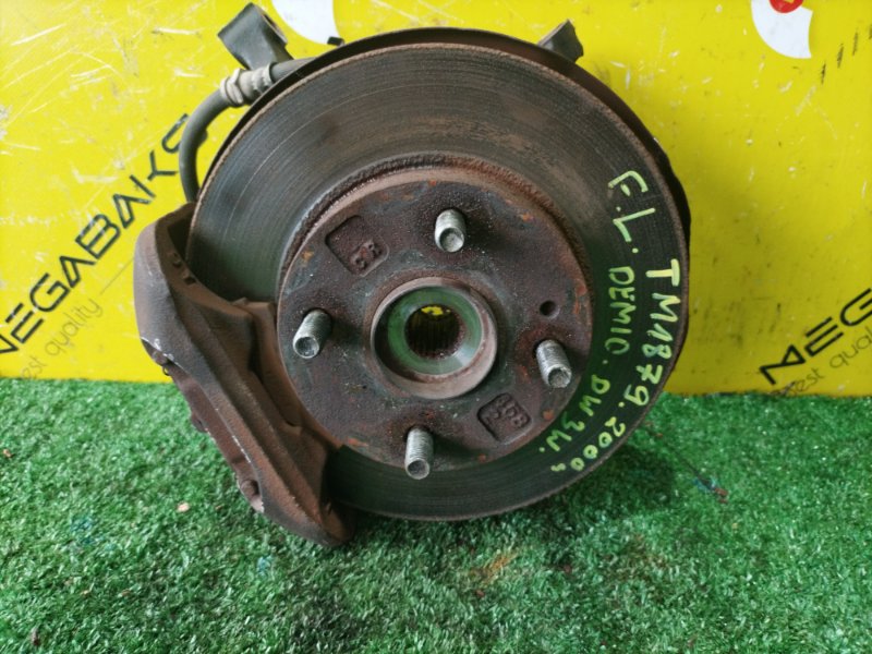 Ступица MAZDA DEMIO DW3W B3 2000 передняя левая (б/у)