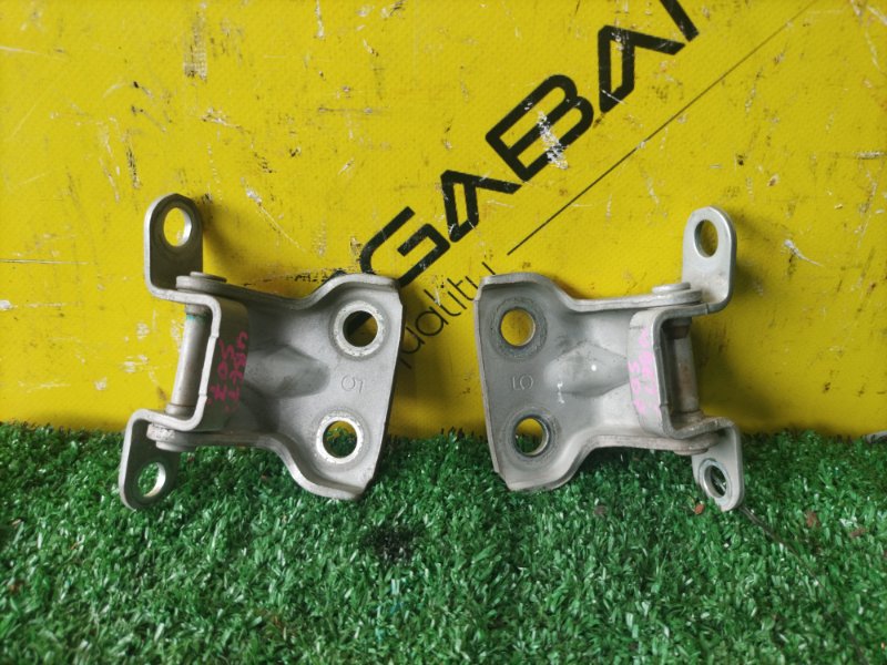Петля дверная DAIHATSU TERIOS KID J111G EF-DEM 2000 передняя правая (б/у)