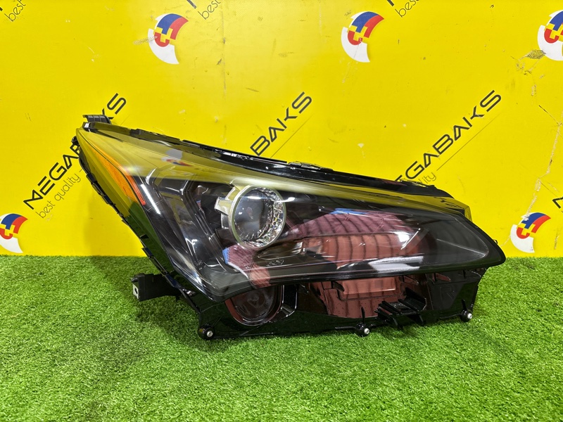 Фара LEXUS NX200 NX200T NX300 NX300H передняя правая 78-27 (б/у)