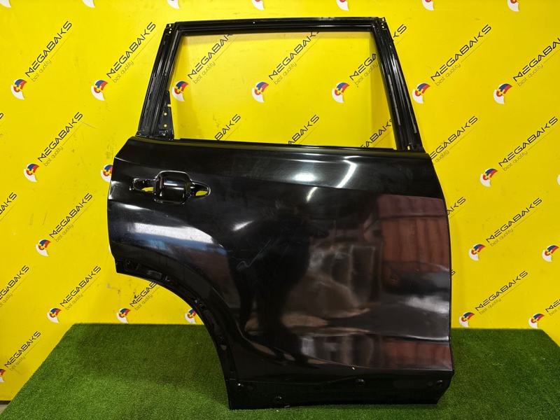 Дверь SUBARU FORESTER SK5 задняя правая (б/у)
