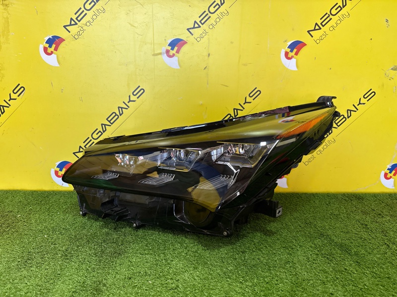 Фара LEXUS NX200 NX200T NX300 NX300H передняя левая 72-87 (б/у)