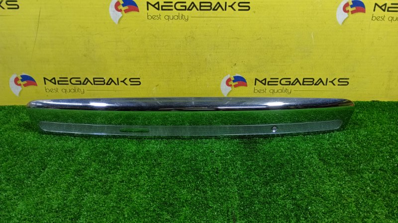 Накладка 5-й двери HONDA FREED SPIKE GB4 L15A 2010 (б/у)