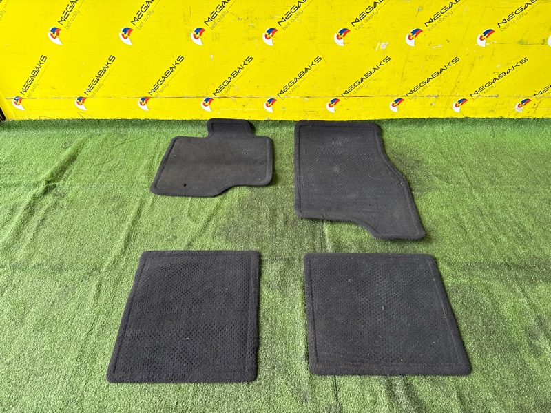 Коврики комплект LINCOLN NAVIGATOR U228 FORD INTECH 4V 2003 (б/у)