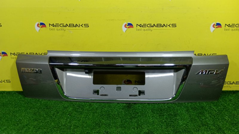 Накладка 5-й двери MAZDA MPV LY3P L3 2008 (б/у)