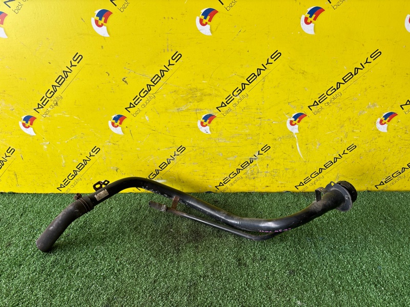 Горловина топливного бака MAZDA MPV LW3W L3 2004 4wd (б/у)