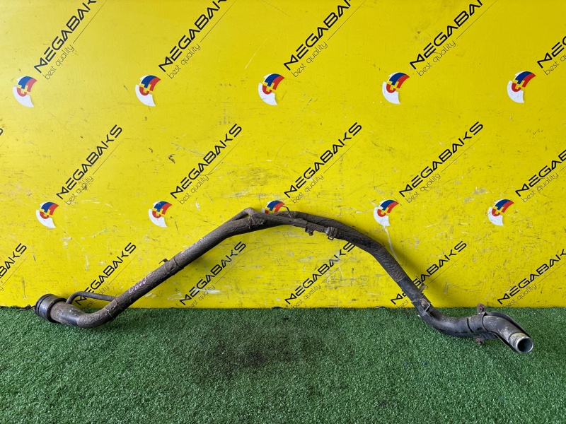 Горловина топливного бака TOYOTA VOXY ZRR75 3ZR-FAE 2012 (б/у)