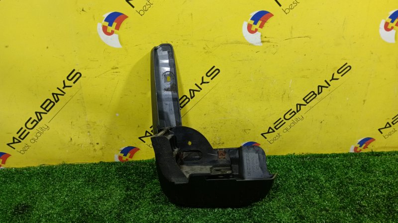 Брызговик HONDA STEP WAGON RK5 K24A передний левый (б/у)