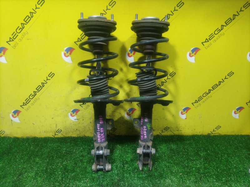 Стойка TOYOTA VOXY ZRR75 3ZR-FAE 2012 (б/у)