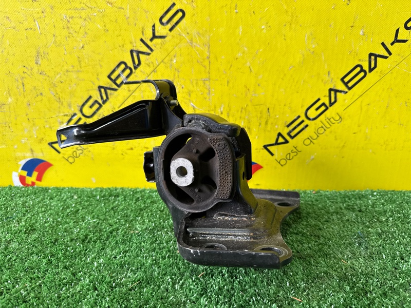 Подушка двигателя TOYOTA AURIS ZWE186 2ZR-FXE передняя левая (б/у)