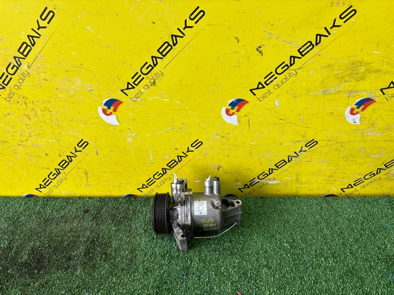 Компрессор кондиционера NISSAN NOTE NE12 HR12DE 2013 B121100236 (б/у)