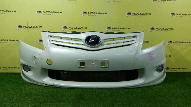 Бампер TOYOTA AURIS NZE151 2009 передний (б/у)