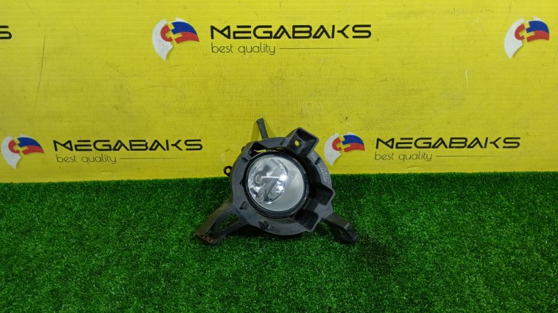 Туманка TOYOTA WISH ZGE20 2ZR-FAE 2009 правая 04709 (б/у)