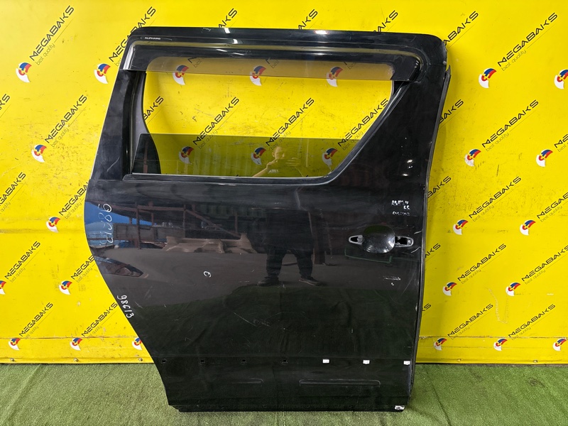 Дверь TOYOTA ALPHARD ATH20 2AZ-FXE задняя правая (б/у)