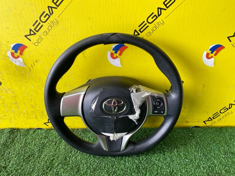 Руль TOYOTA VITZ NSP130 1NR-FKE 2015 (б/у)