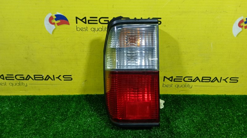 Стоп-сигнал MAZDA BONGO SK82MN F8 2006 левый 220-61871 (б/у)