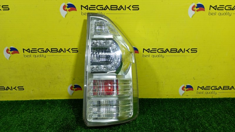 Стоп-сигнал TOYOTA VOXY ZRR75 2012 правый 28-220 (б/у)