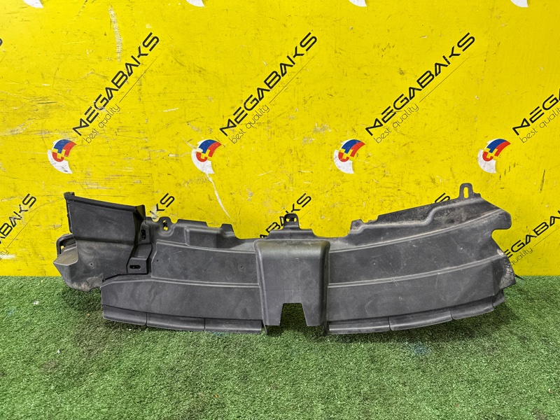 Защита замка капота TOYOTA YARIS CROSS MXPJ15 M15A-FXE 2020 (б/у)
