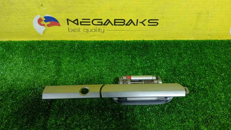 Ручка двери SUBARU R1 RJ1 EN07D 2005 правая (б/у) Ручка двери SUBARU R1 RJ1 EN07D 2005 правая (б/у)