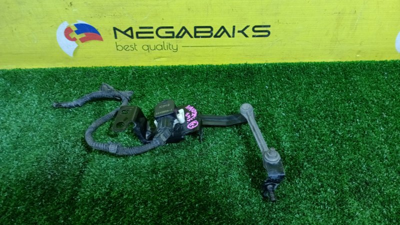 Датчик положения кузова SUBARU FORESTER SH5 EJ204 2008 передний (б/у) Датчик положения кузова SUBARU FORESTER SH5 EJ204 2008 передний (б/у)