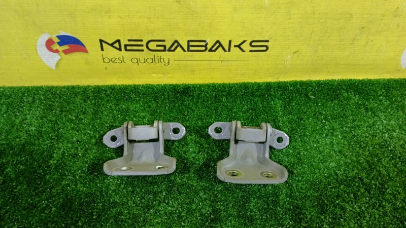 Петля дверная NISSAN CUBE AZ10 CGA3DE 2002 передняя правая (б/у)