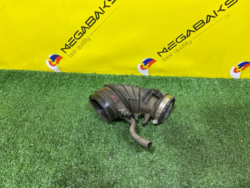 Патрубок воздушного фильтра HONDA STEP WAGON RF3 K20A 2005 (б/у) Патрубок воздушного фильтра HONDA STEP WAGON RF3 K20A 2005 (б/у)