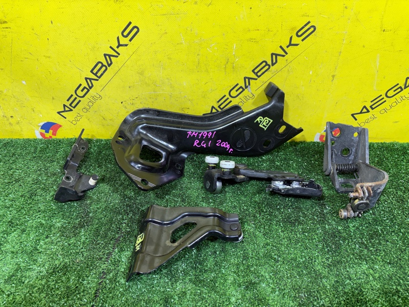 Ролик раздвижной двери HONDA STEP WAGON RG1 2009 задний правый (б/у)