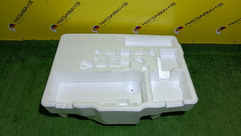 Ящик под инструменты TOYOTA YARIS CROSS MXPJ15 M15A-FXE 2020 (б/у)