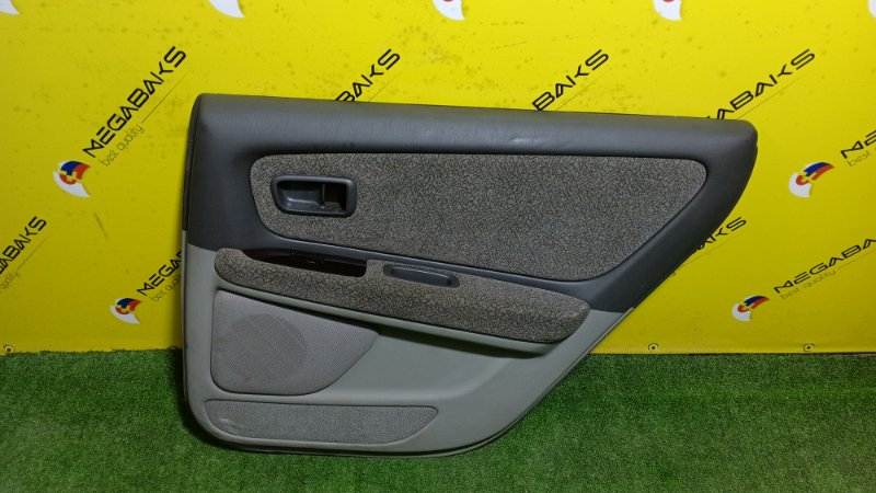 Обшивка дверей TOYOTA MARK II GX100 1G-FE 1997 задняя правая (б/у)