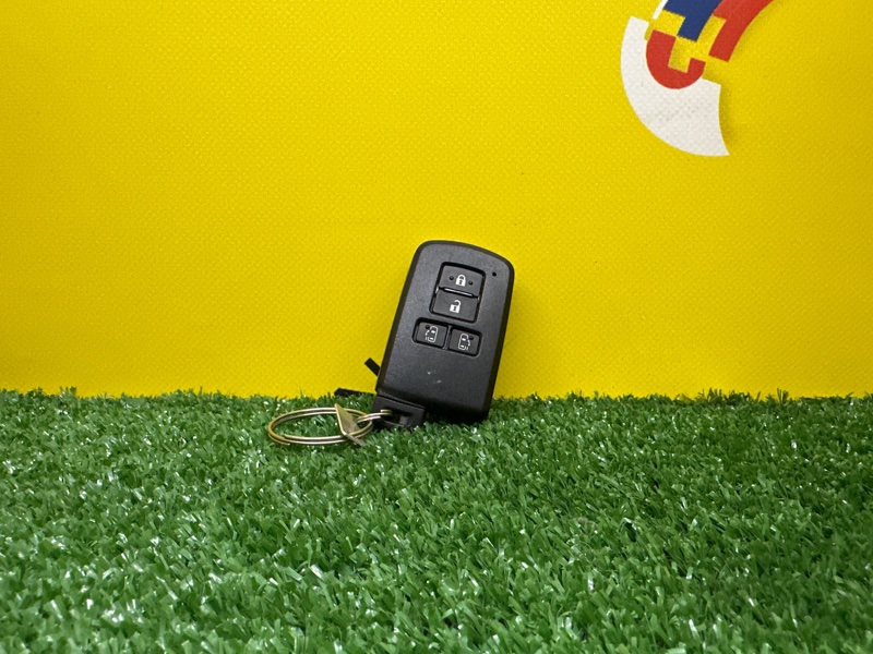 Ключ зажигания TOYOTA SIENTA NHP170 1NZ-FXE 2017 14FAC01