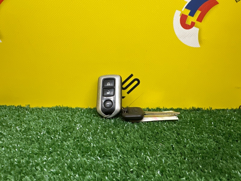 Ключ зажигания TOYOTA PORTE NNP10