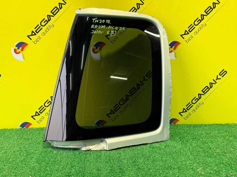 Стекло собачника TOYOTA RAUM NCZ25 1NZ-FE 2010 заднее правое (б/у)