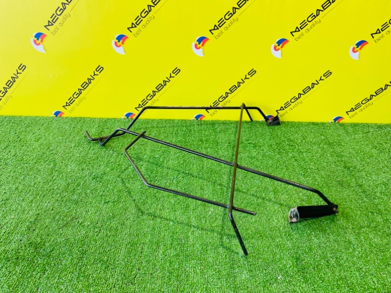 Крепление запасного колеса MITSUBISHI DELICA D5 CV5W 4B12 2010 4WD (б/у)