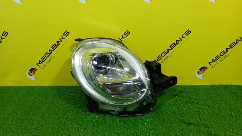 Фара DAIHATSU CAST LA250S правая 100-69020 (б/у)