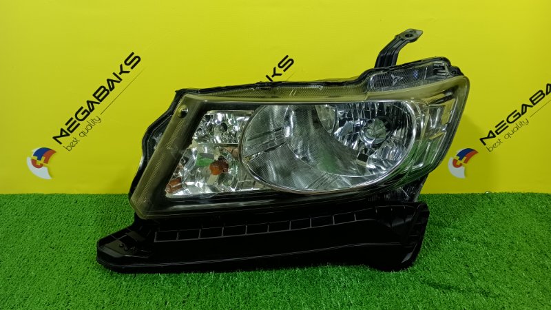 Фара HONDA FREED SPIKE GB3 левая 100-22068 (б/у)