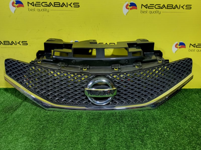 Решетка радиатора NISSAN NOTE E12 HR12DE 2016 CAMERA (б/у)